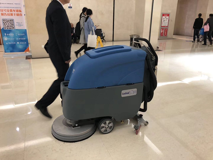 手推式好色先生下载地址