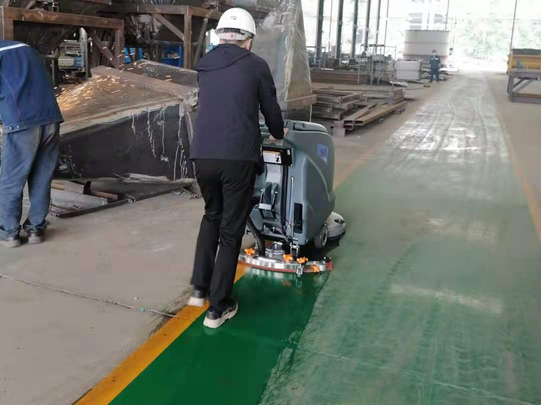 大型工厂车间地面清洁使用好色先生下载地址