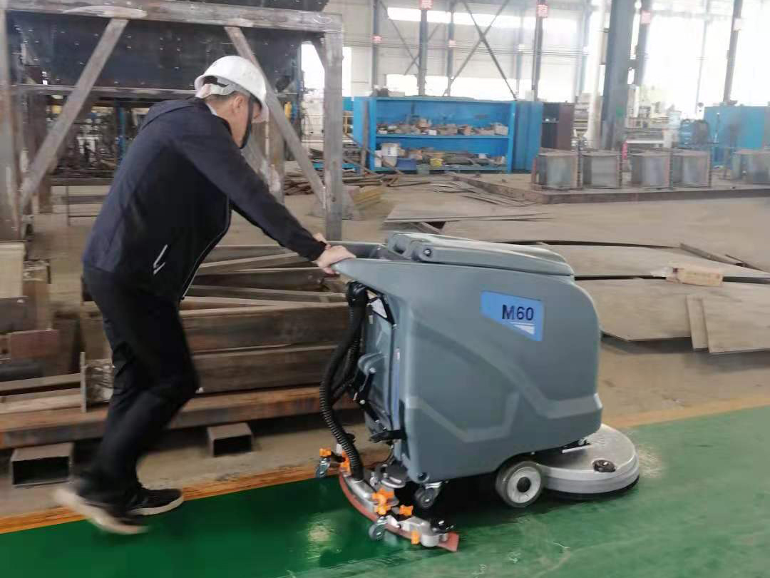 大型工厂车间地面清洁使用好色先生下载地址